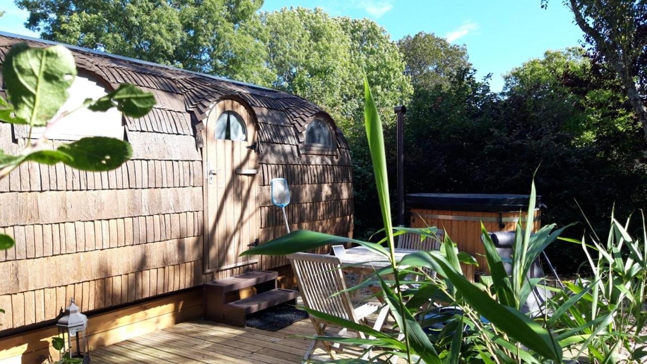Cabane En Bois Avec Bain Nordique Et Sauna Marigny (Jura) Exterior foto