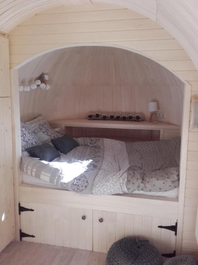 Cabane En Bois Avec Bain Nordique Et Sauna Marigny (Jura) Exterior foto