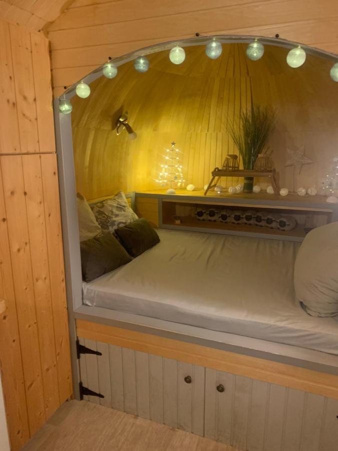 Cabane En Bois Avec Bain Nordique Et Sauna Marigny (Jura) Exterior foto